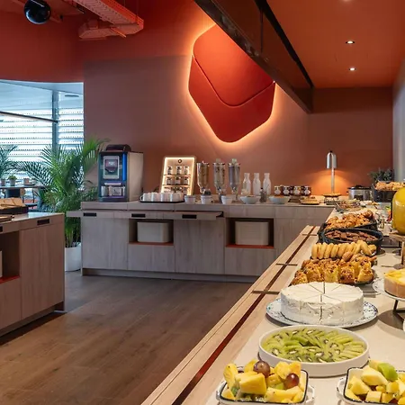 Hotel Ibis Styles Barcelona 4*